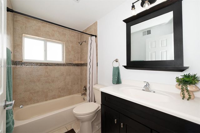 3524 SW 14th St, Fort Lauderdale, FL 33312