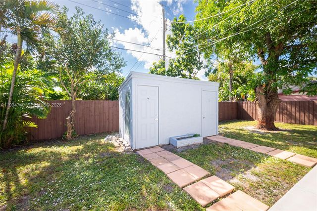 3524 SW 14th St, Fort Lauderdale, FL 33312