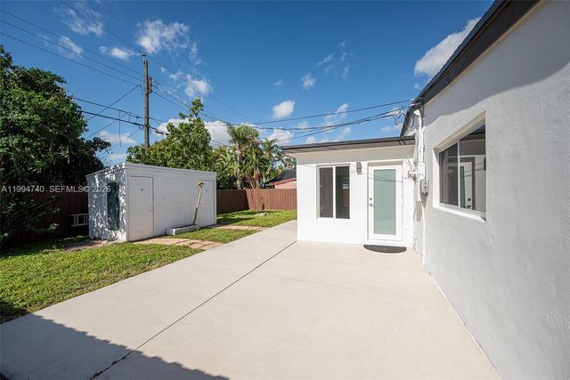 3524 SW 14th St, Fort Lauderdale, FL 33312