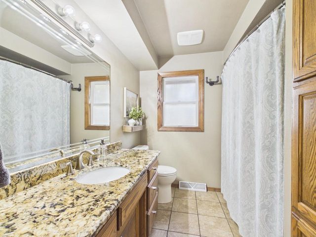 W1942 VANDENBERG STREET, Kaukauna, WI 54130
