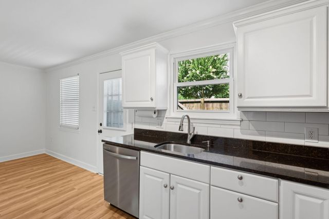 415 Parkdale Drive 8e, Charleston, SC 29414
