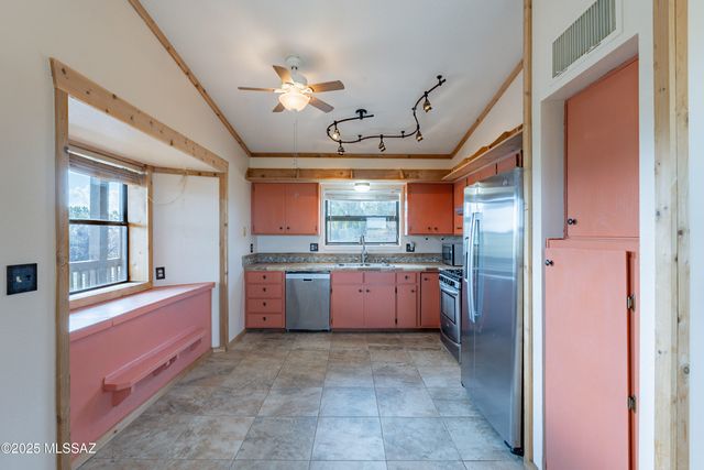 8 Chula Court, Sonoita, AZ 85637