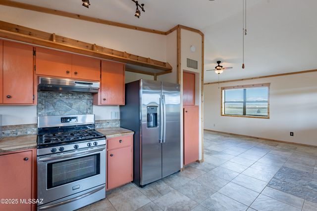 8 Chula Court, Sonoita, AZ 85637