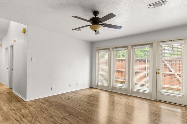 1006 W Washington Street, Sherman, TX 75092