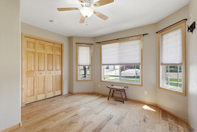 422 E ENCHANTED PINES DR, Rapid City, SD 57701