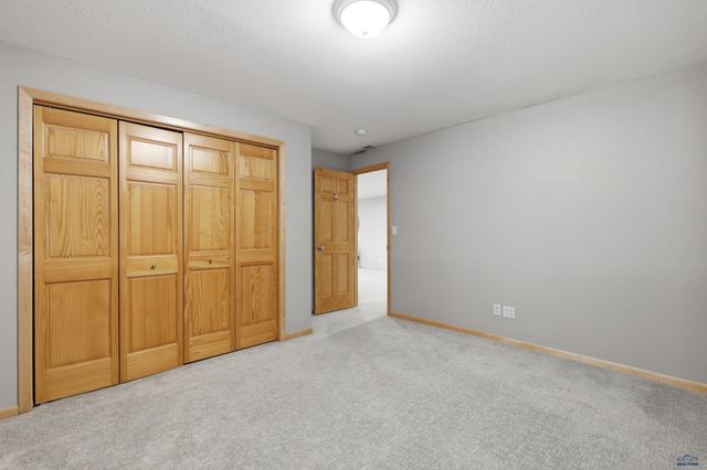 422 E ENCHANTED PINES DR, Rapid City, SD 57701