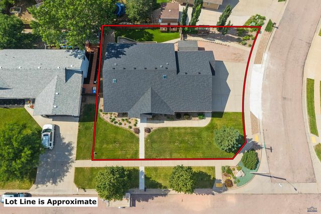 422 E ENCHANTED PINES DR, Rapid City, SD 57701