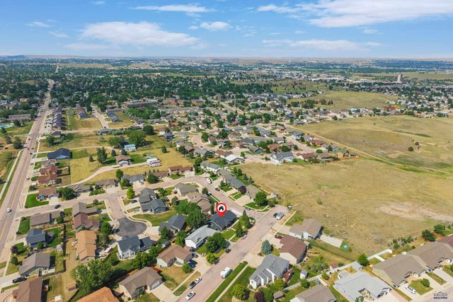 422 E ENCHANTED PINES DR, Rapid City, SD 57701
