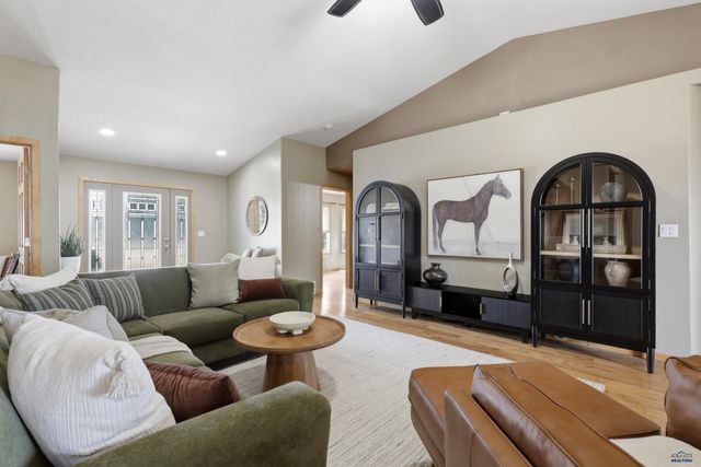 422 E ENCHANTED PINES DR, Rapid City, SD 57701