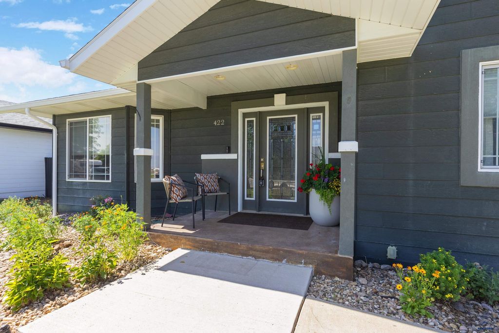 422 E ENCHANTED PINES DR, Rapid City, SD 57701