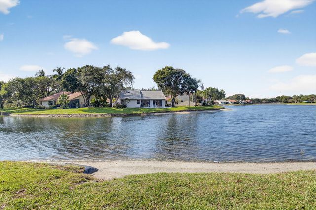 4560 Catamaran Circle, Boynton Beach, FL 33436