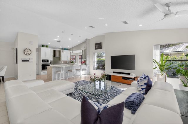 4560 Catamaran Circle, Boynton Beach, FL 33436