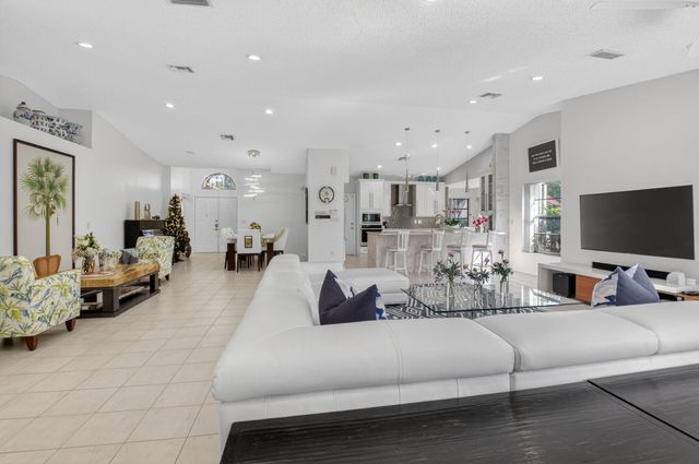 4560 Catamaran Circle, Boynton Beach, FL 33436