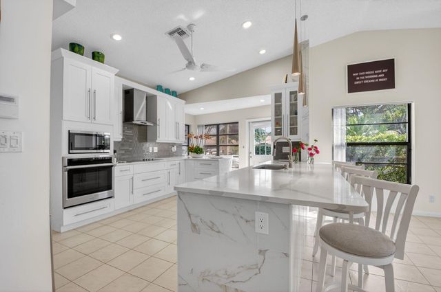 4560 Catamaran Circle, Boynton Beach, FL 33436