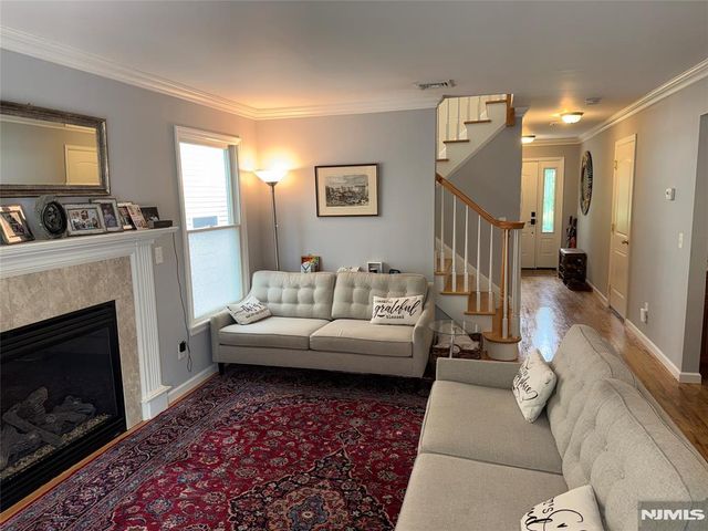44 Prospect Street 3, Waldwick, NJ 07463