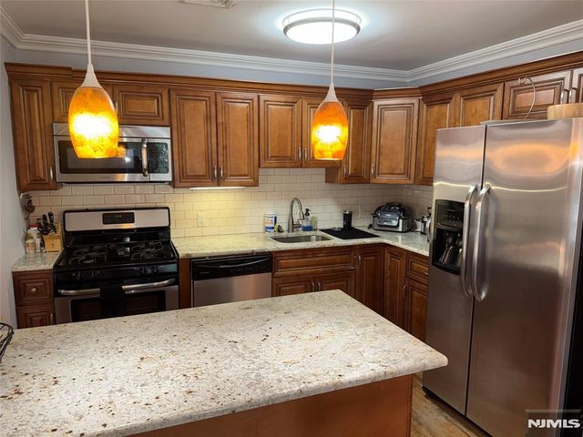 44 Prospect Street 3, Waldwick, NJ 07463