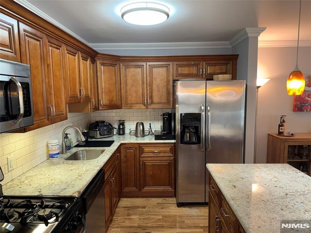 44 Prospect Street 3, Waldwick, NJ 07463