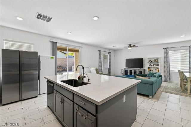 4025 Redwood Glen Court, Las Vegas, NV 89141