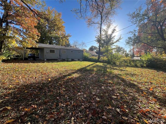 9029 Cranberry Lane, Normandy, MO 63121