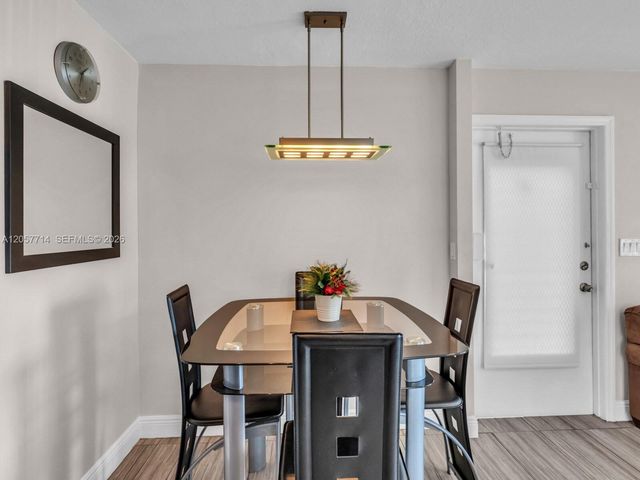 22 SE 3rd Ter 37, Dania Beach, FL 33004
