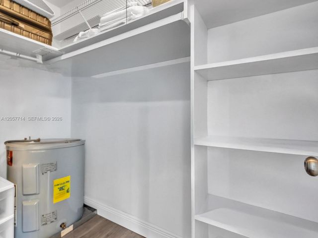 22 SE 3rd Ter 37, Dania Beach, FL 33004