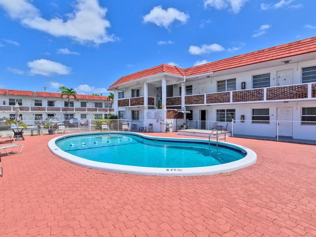 22 SE 3rd Ter 37, Dania Beach, FL 33004