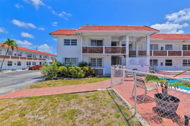 22 SE 3rd Ter 37, Dania Beach, FL 33004