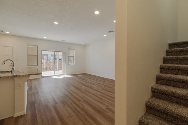 7312 Contenta Ridge Loop, Santa Fe, NM 87507