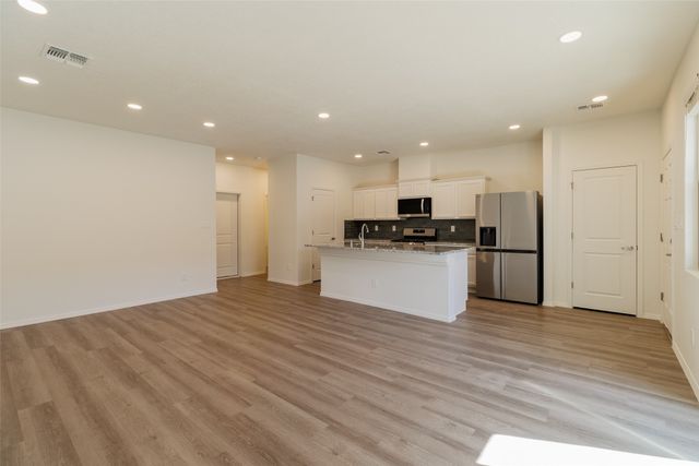 7312 Contenta Ridge Loop, Santa Fe, NM 87507