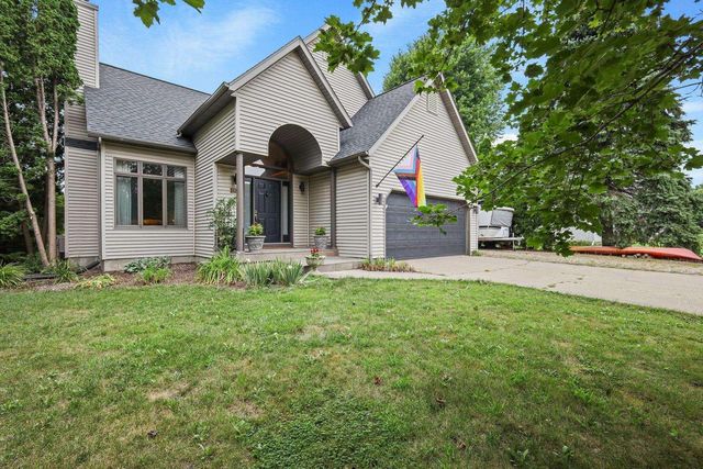 1930 Blue Mounds Street, Black Earth, WI 53515