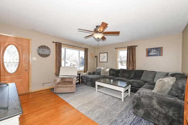 3755 E Van Eimeren AVENUE, Cudahy, WI 53110