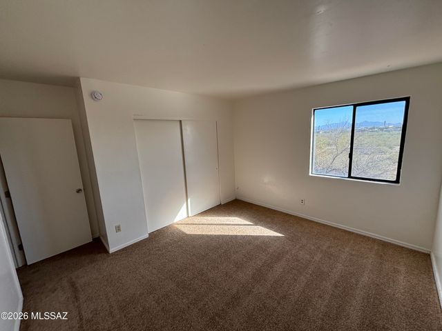 1634 E Calle Grandiosa, Tucson, AZ 85706