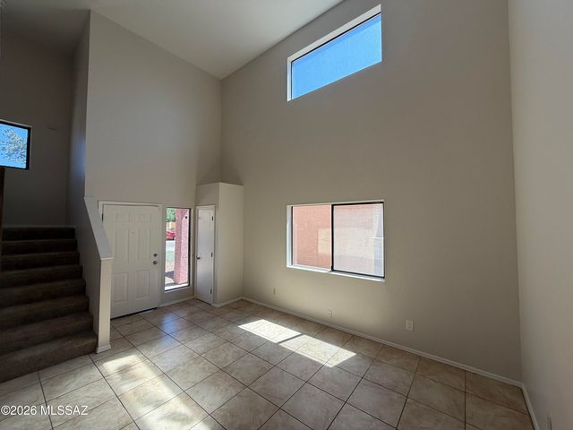1634 E Calle Grandiosa, Tucson, AZ 85706