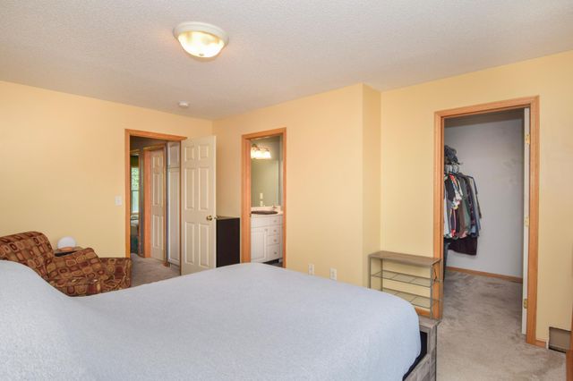 114012 Hundertmark Road, Chaska, MN 55318