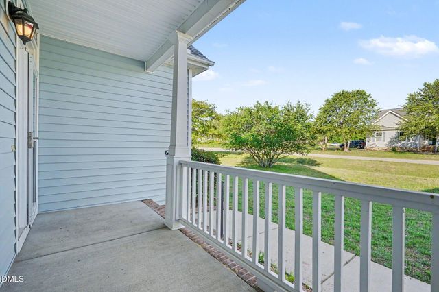 433 Spruce Meadows Lane, Willow Springs, NC 27592