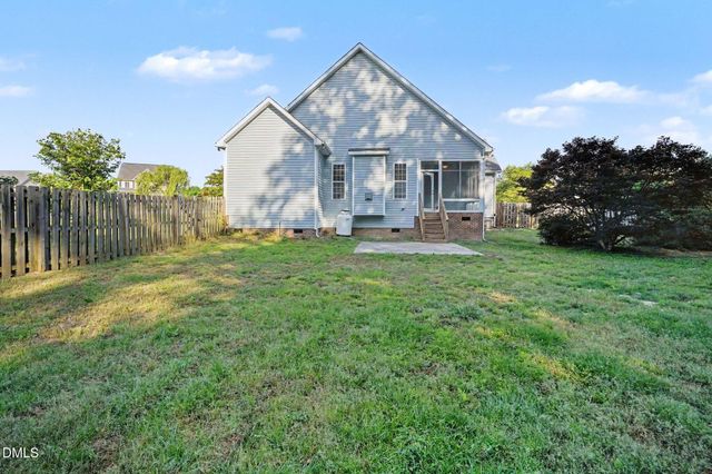 433 Spruce Meadows Lane, Willow Springs, NC 27592