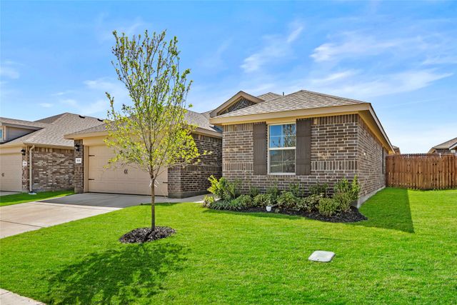 529 Marsh Street, Cleburne, TX 76033