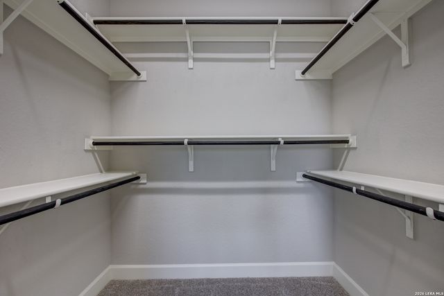 142 Secretariat Ave., Castroville, TX 78009