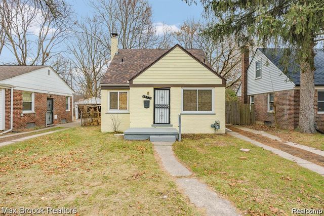 19712 Lahser Road, Detroit, MI 48219