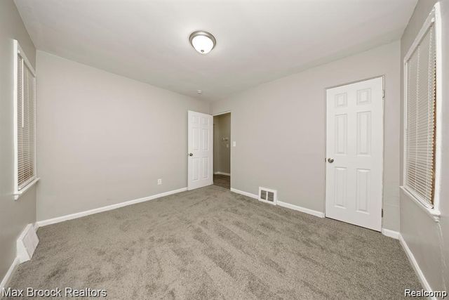 19712 Lahser Road, Detroit, MI 48219