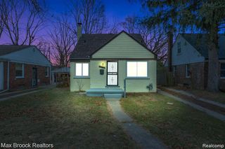 19712 Lahser Road, Detroit, MI 48219