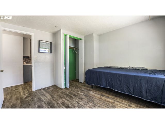 89298 SUTTON LAKE Dr, Florence, OR 97439