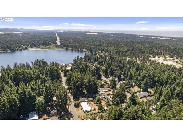89298 SUTTON LAKE Dr, Florence, OR 97439