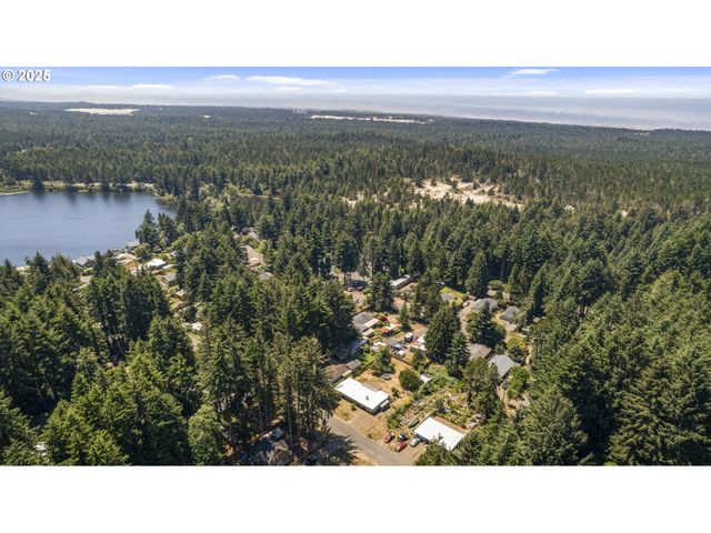 89298 SUTTON LAKE Dr, Florence, OR 97439