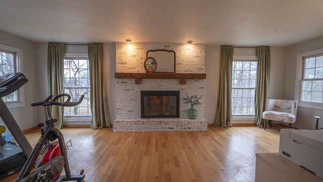8716 FOUNTAIN GROVE ROAD, Amherst, WI 54406