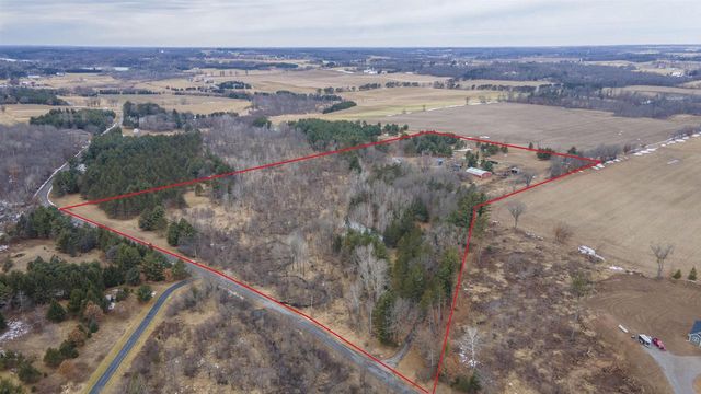 8716 FOUNTAIN GROVE ROAD, Amherst, WI 54406