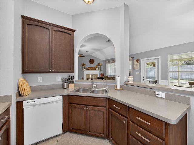 2407 Kingsbury DR, Temple, TX 76502