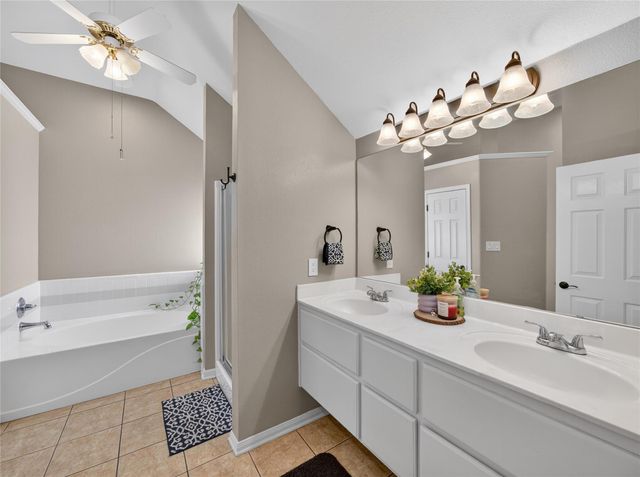 2407 Kingsbury DR, Temple, TX 76502