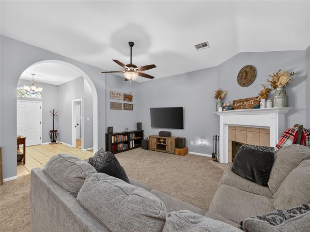 2407 Kingsbury DR, Temple, TX 76502