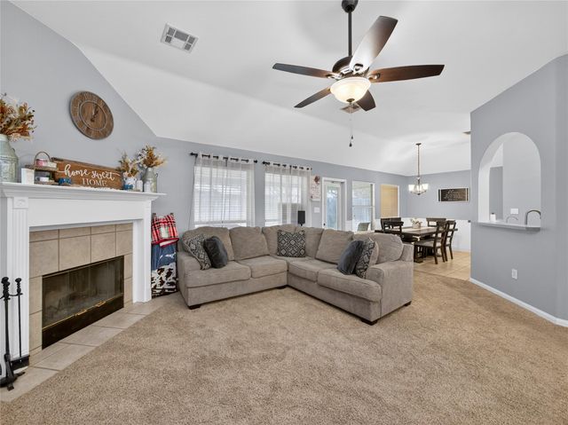 2407 Kingsbury DR, Temple, TX 76502